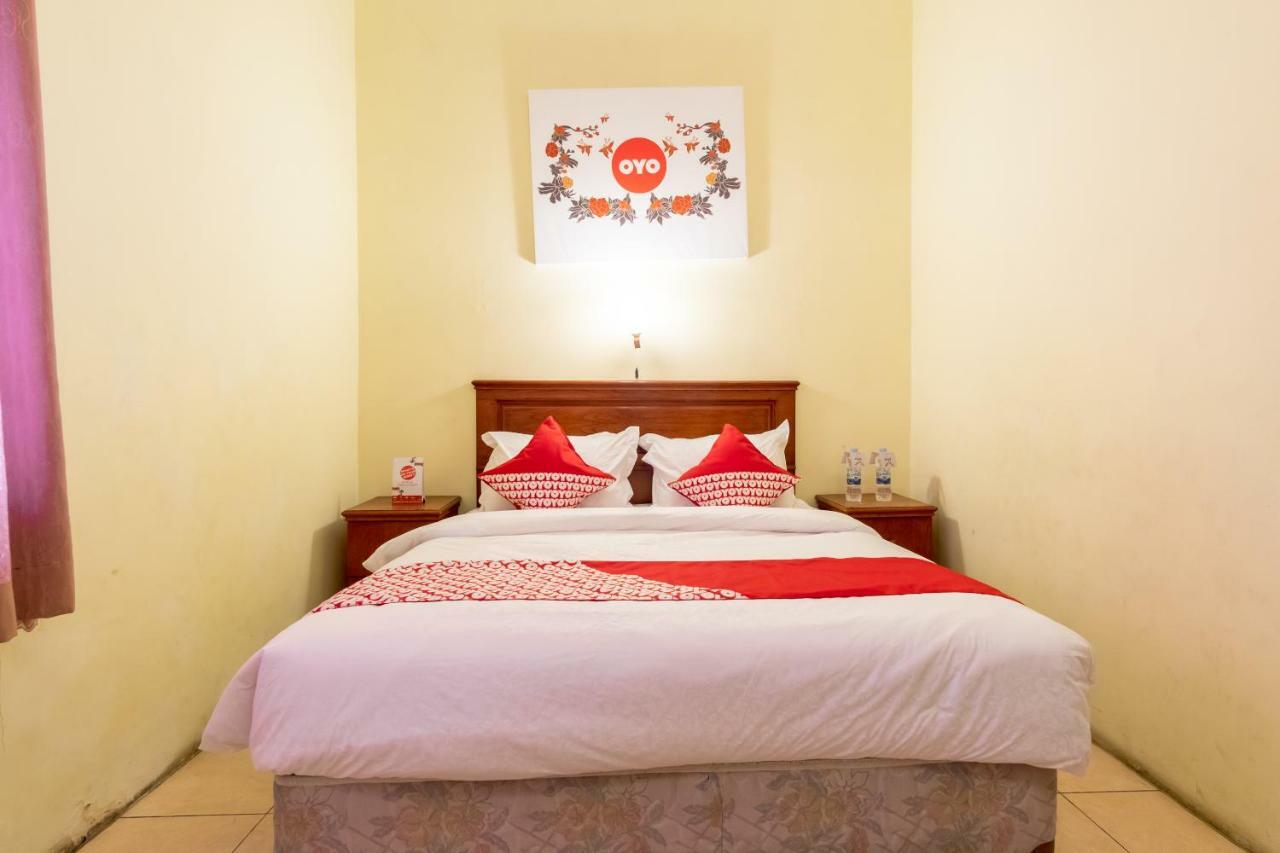 Oyo 1030 Hotel Bumi Asih Medan Extérieur photo