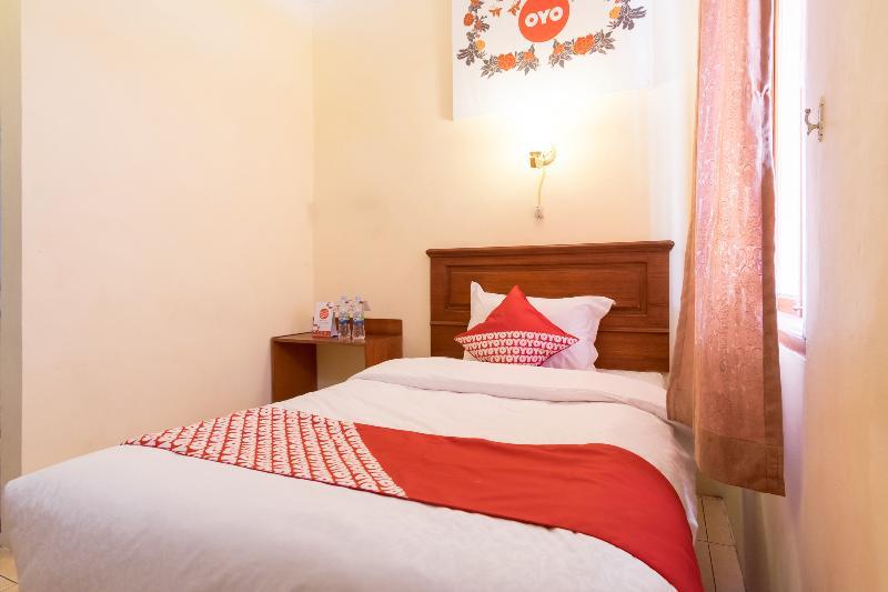 Oyo 1030 Hotel Bumi Asih Medan Extérieur photo